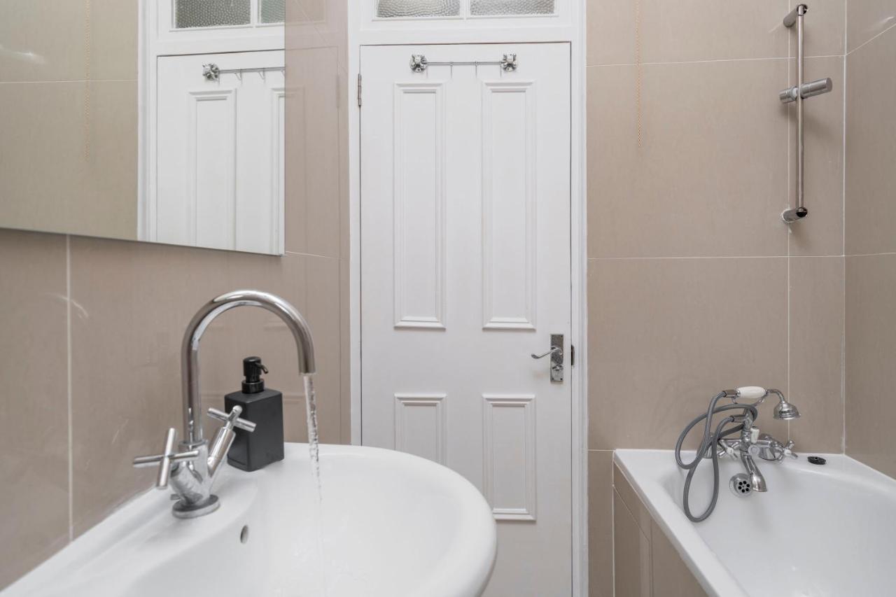 Kensington Nest Serviced Town House Лондон Екстериор снимка